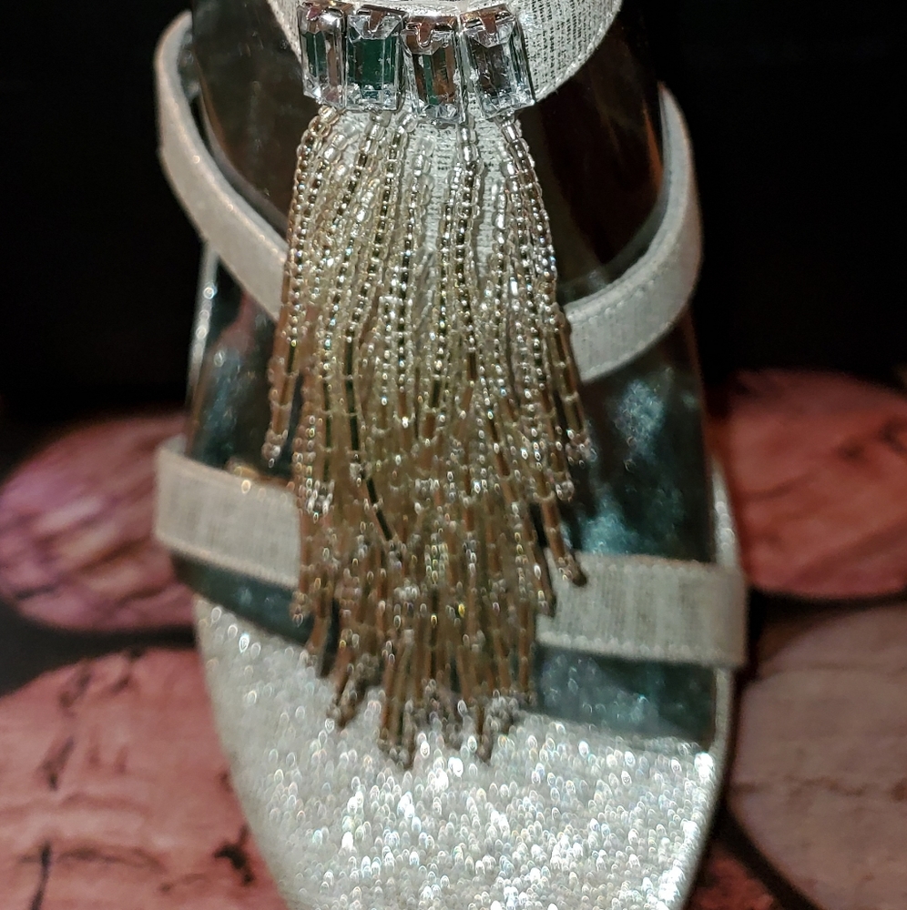 Shoes - Picture 2 of 5